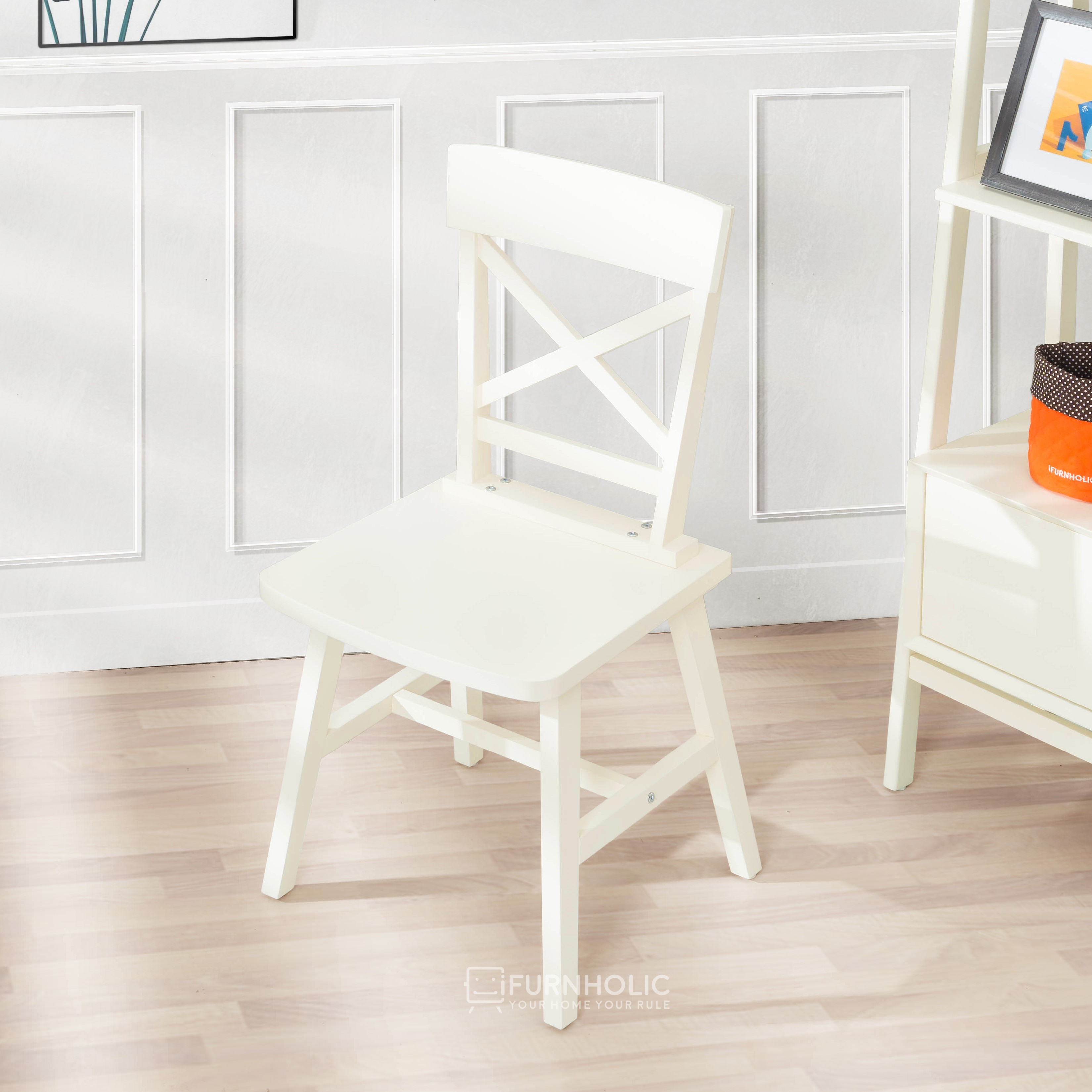Malcolm Chair (Ivory)